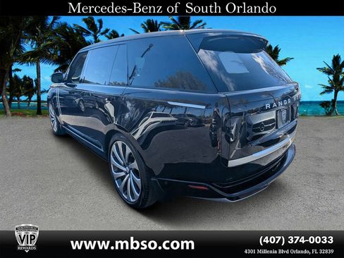 Used 2024 Land Rover Range Rover Long Wheelbase Autobiography image 17