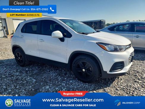 Used 2020 Chevrolet Trax LS w/ Tint and Cruise Package FWD image 5