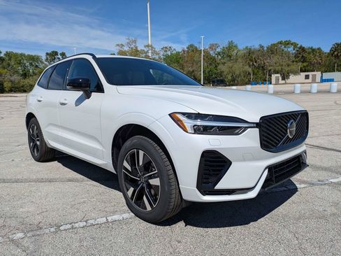 New 2026 Volvo XC60 T8 Core w/ Protection Package Premier image 8