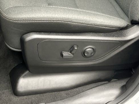 Used 2023 RAM 1500 Big Horn image 11