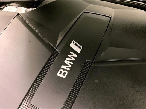 Certified 2023 BMW i7 xDrive60 AWD/4WD image 31