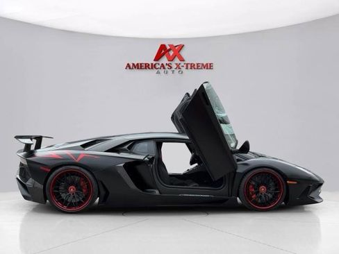 Used 2017 Lamborghini Aventador LP 750-4 Superveloce AWD/4WD image 16