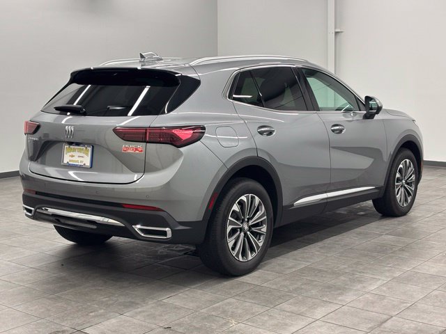 Used 2025 Buick Envision Preferred AWD/4WD image 2