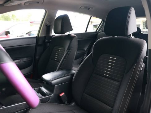 Used 2018 Kia Sportage LX FWD image 18