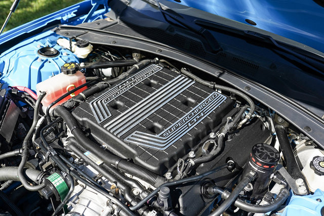 Used 2022 Chevrolet Camaro ZL1 RWD image 28