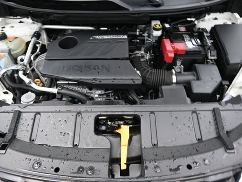 Certified 2023 Nissan Rogue SV image 20