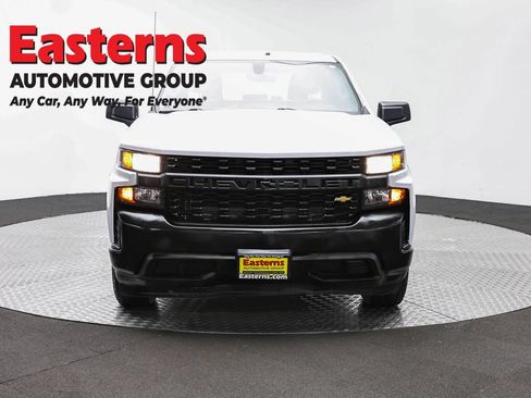 Used 2020 Chevrolet Silverado 1500 W/T w/ Trailering Package RWD image 2