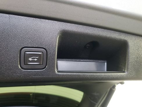Used 2025 Chevrolet Equinox EV LT FWD image 31