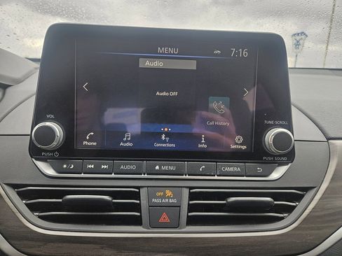 Used 2025 Nissan Altima 2.5 SV image 21