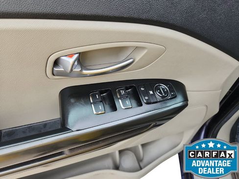 Used 2020 Kia Sedona LX image 18