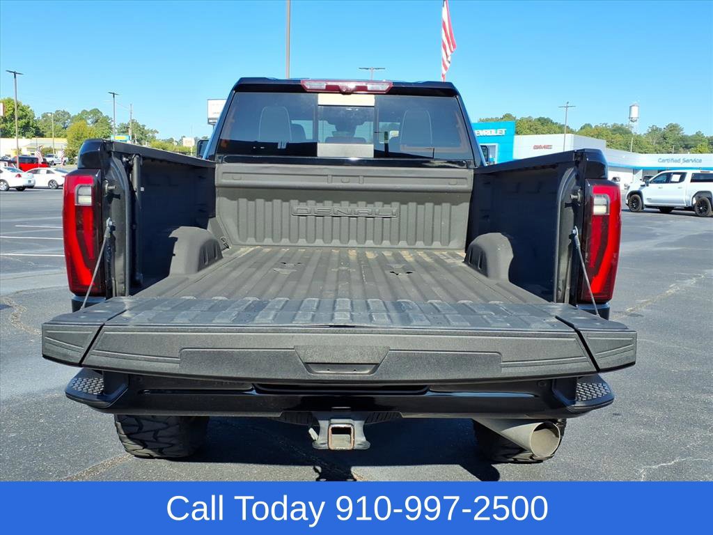 Used 2024 GMC Sierra 2500 Denali Ultimate AWD/4WD image 10