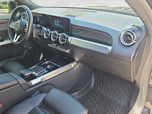 Certified 2023 Mercedes-Benz GLB 250 image 22