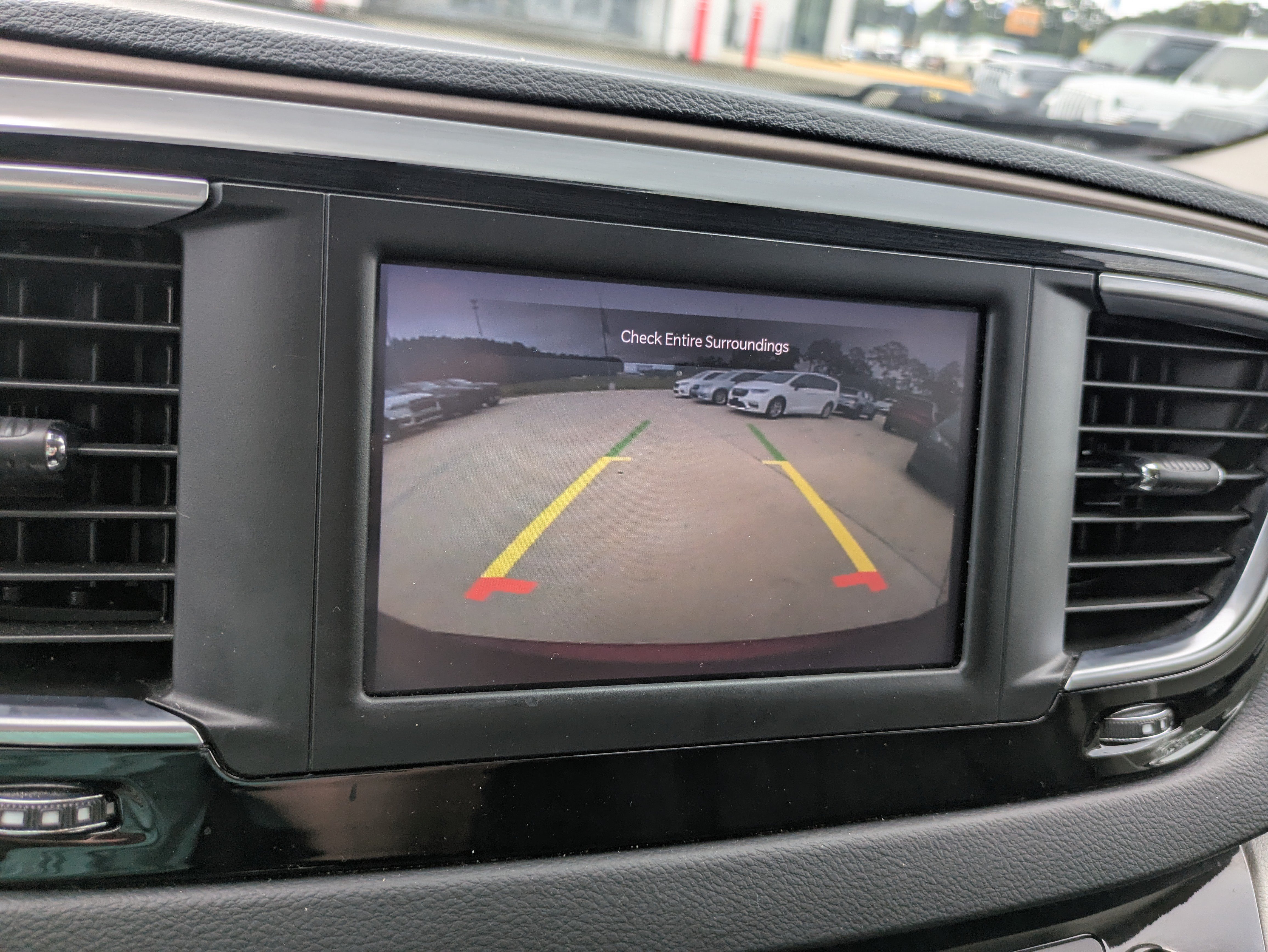 Used 2023 Chrysler Voyager LX FWD image 14
