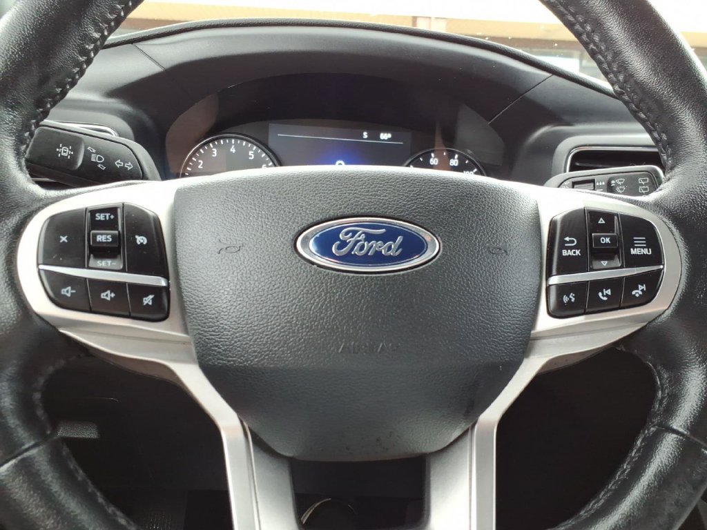 Certified 2023 Ford Explorer XLT w/ Equipment Group 202A AWD/4WD image 23