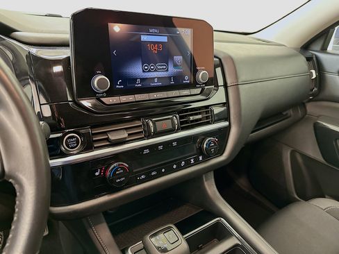 Used 2023 Nissan Pathfinder SV image 25