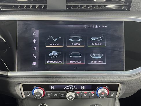 Used 2022 Audi Q3 2.0T Premium image 15