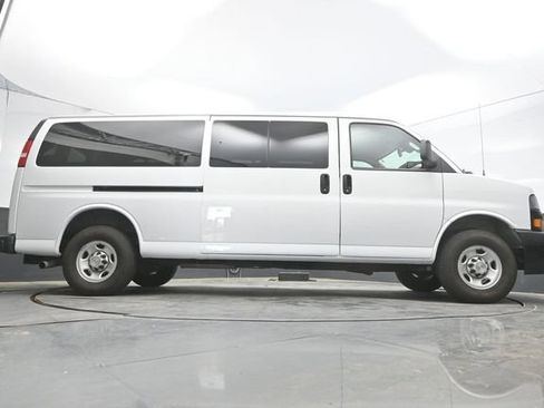 Used 2024 Chevrolet Express 3500 LS RWD image 45