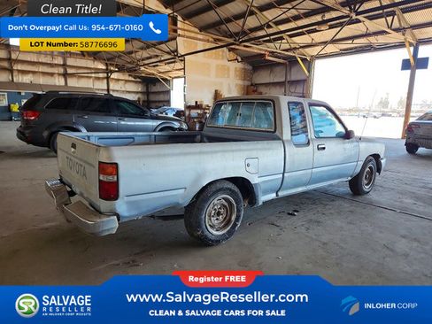 Used 1991 Toyota Pickup Deluxe RWD image 4