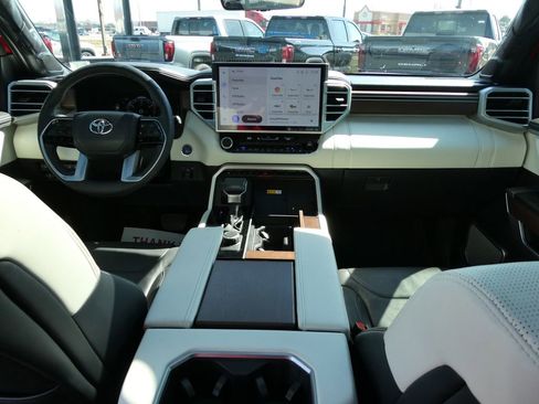 Used 2023 Toyota Sequoia Capstone image 23