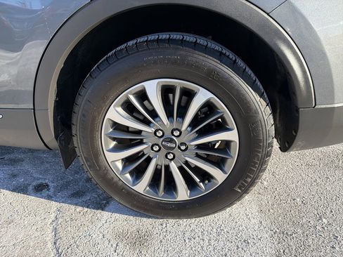 Certified 2023 Lincoln Nautilus Standard w/ Premium Package image 31