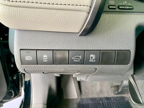 Used 2023 Toyota Camry SE FWD image 27