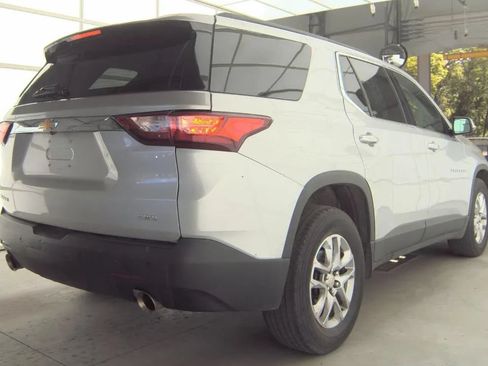 Used 2019 Chevrolet Traverse LT AWD/4WD image 3