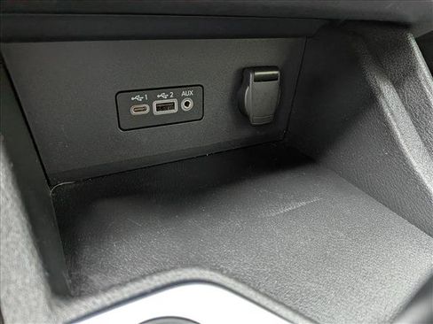 Used 2023 Nissan Sentra SR w/ Electronics Package FWD image 33