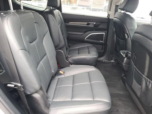 Used 2022 Kia Telluride EX w/ EX Premium Package image 19