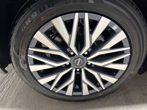 Used 2025 Nissan Altima 2.5 SV FWD image 34