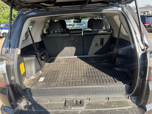 Used 2023 Toyota 4Runner SR5 Premium w/ SR5 Premium Package AWD/4WD image 34