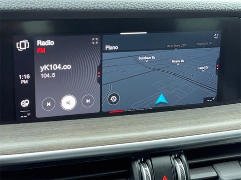 Used 2023 Alfa Romeo Stelvio Ti image 25