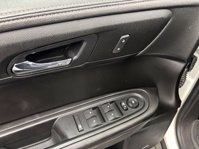 Used 2015 Chevrolet Traverse LT AWD/4WD image 16