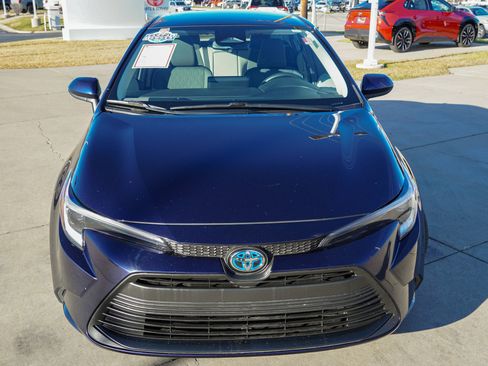 Certified 2024 Toyota Corolla LE w/ LE Convenience Package image 3