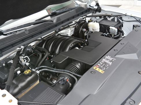 Used 2018 Chevrolet Silverado 1500 W/T w/ Trailering Package image 30