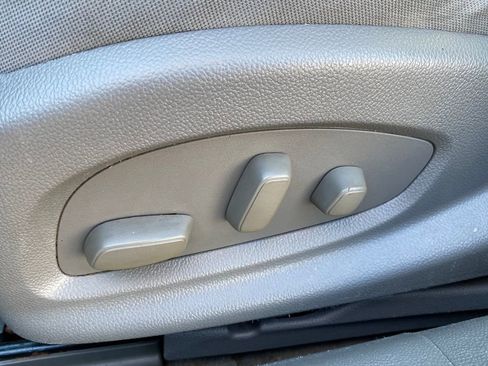 Used 2017 Chevrolet Impala LS image 10