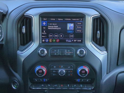 Used 2022 GMC Sierra 1500 SLT w/ SLT Premium Plus Package AWD/4WD image 18