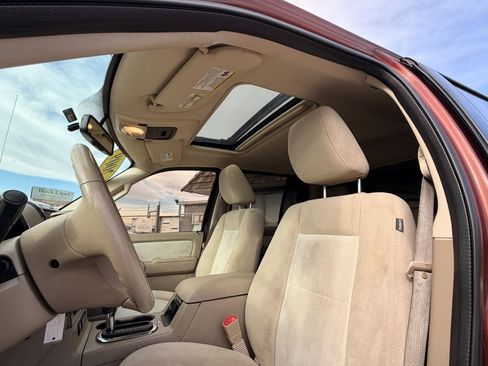 Used 2009 Ford Explorer Sport Trac XLT image 16