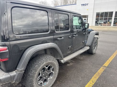 Used 2022 Jeep Wrangler Unlimited Rubicon w/ Cold Weather Group image 3