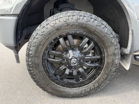 Used 2018 Ford F150 XLT w/ Equipment Group 302A Luxury AWD/4WD image 9