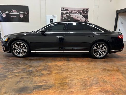 Used 2019 Audi A8 L 4.0T image 6