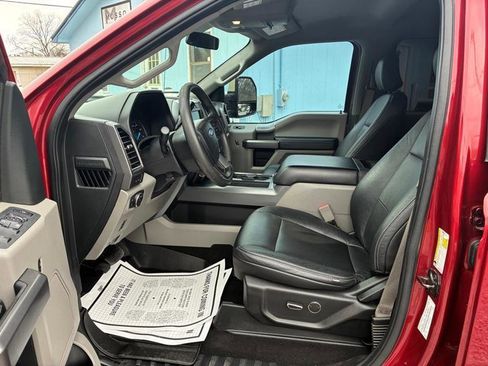 Used 2019 Ford F250 XLT w/ XLT Premium Package image 13