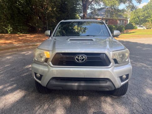 Used 2012 Toyota Tacoma PreRunner w/ TRD Sport Pkg RWD image 12