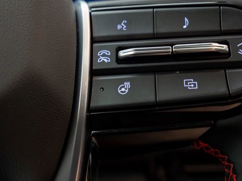 Used 2024 Chevrolet Colorado Z71 w/ Z71 Convenience Package 2 image 36