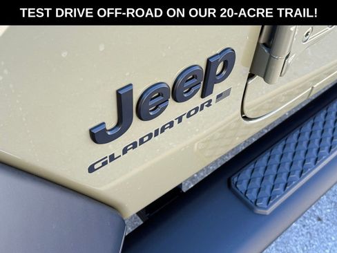 New 2026 Jeep Gladiator Sport image 31