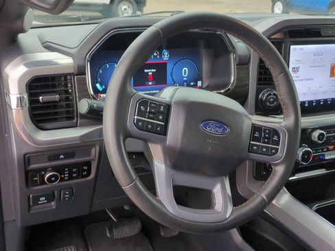 Used 2025 Ford F150 Lariat AWD/4WD image 15