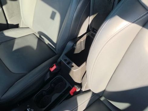 Used 2023 Jeep Renegade Limited AWD/4WD image 22