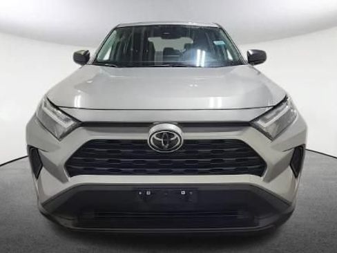 Used 2024 Toyota RAV4 LE AWD/4WD image 2
