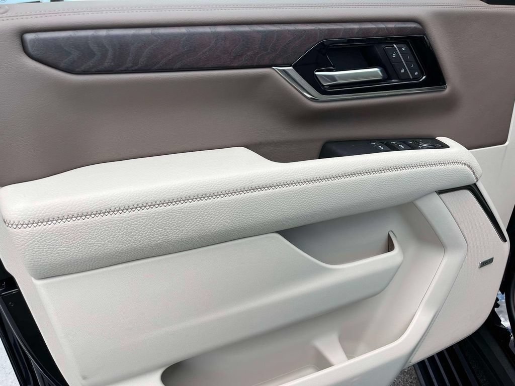 New 2026 GMC Yukon Denali w/ Sun & Power Step Package AWD/4WD image 20
