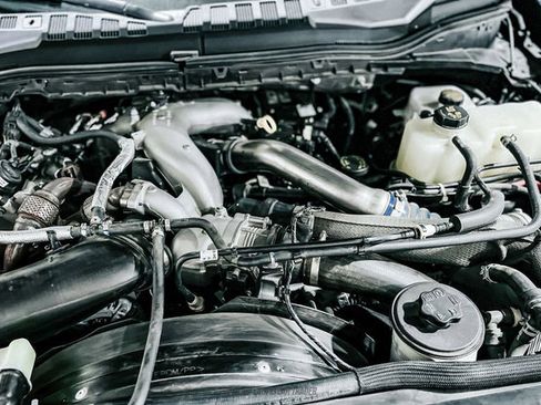 Used 2022 Ford F550 4x4 Crew Cab Super Duty w/ Power Equipment Group image 18