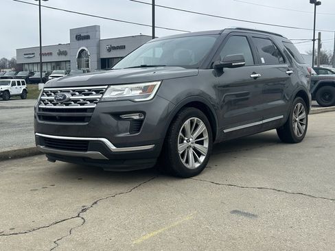 Used 2018 Ford Explorer Limited image 2